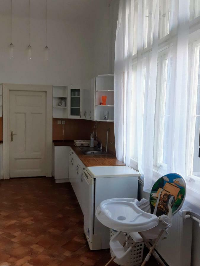 Inner City Apartment Debrecen Eksteriør billede