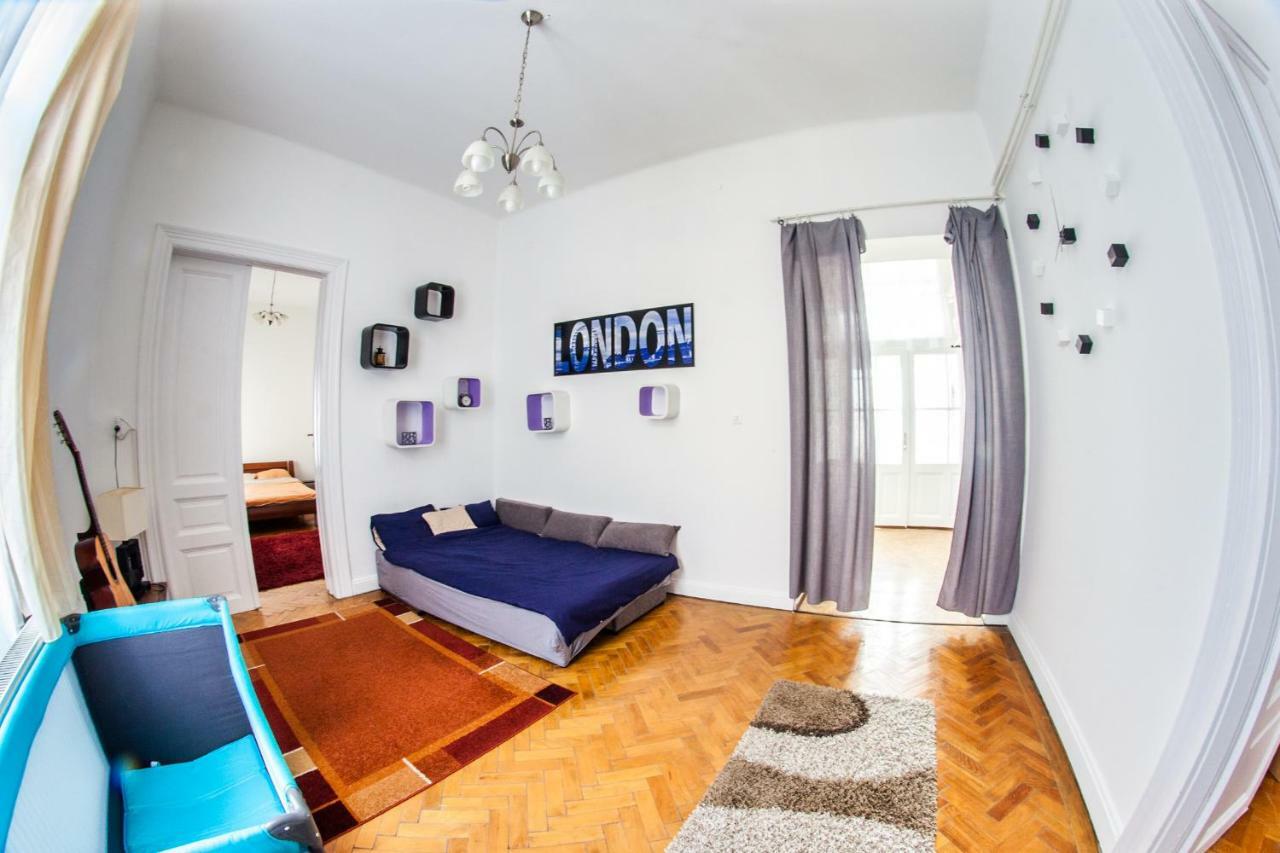 Inner City Apartment Debrecen Eksteriør billede
