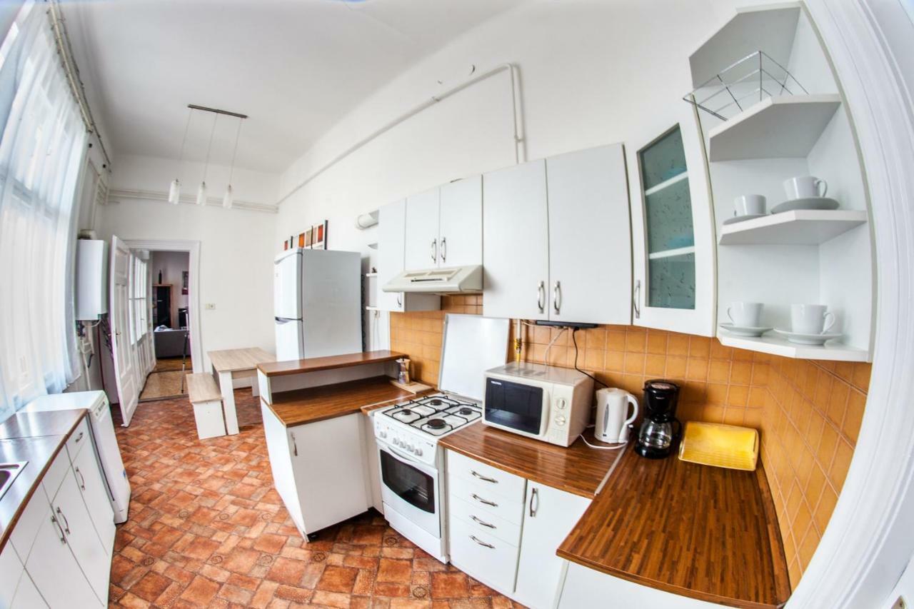 Inner City Apartment Debrecen Eksteriør billede